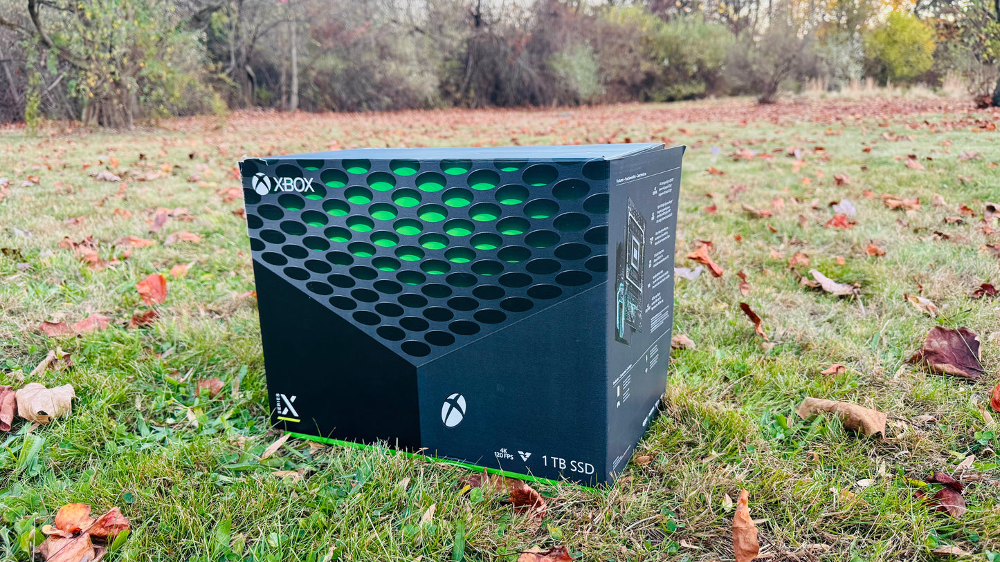 XBOX SERIES X Digital Download and Fifa 25 included